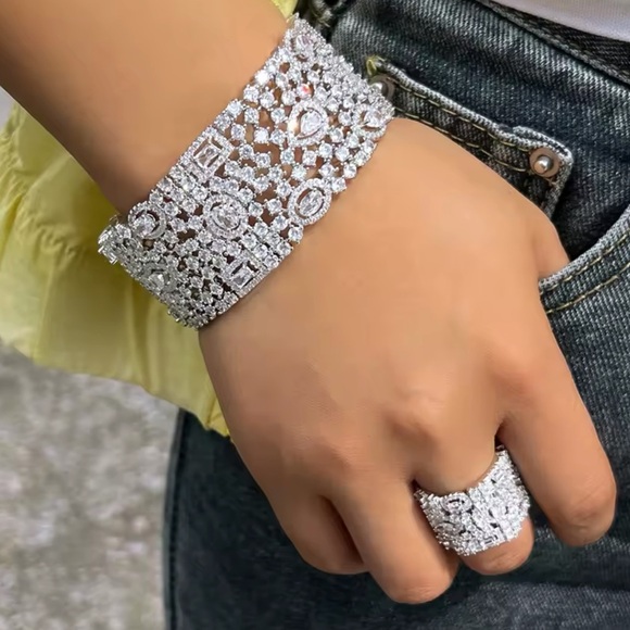 Luxury Cubic Zirconia Cuff Bracelet & Ring Set – Silver Tone - Picture 8 of 17